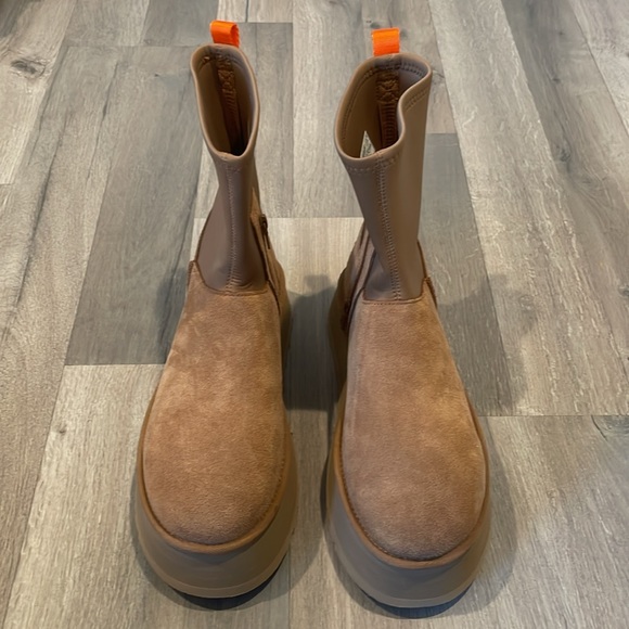 Ugg Women's Classic Dipper Boots - Picture 7 of 12